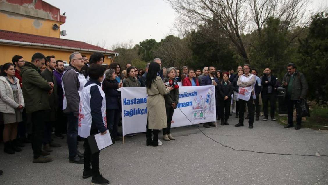 Bakırköy Ruh ve Sinir Hastalıkları’nda “Hastaneler Yerinde Yenilensin” Eylemi