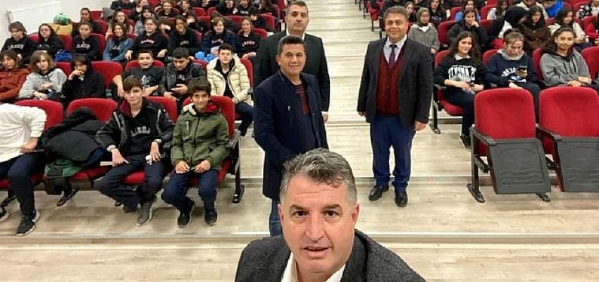 Başkan Doğruer ‘Buğday Tanesi’ filmini öğrenciler ile izledi