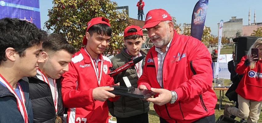 Canik Belediyesi’nden Eğitime Yüzde Yüz Destek