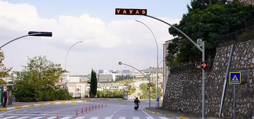 Eski İstanbul Caddesinde yeni flaşör sistemi