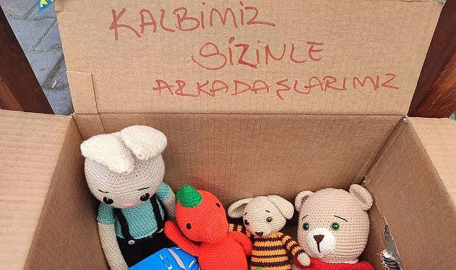 Yardım Kolilerinden Çıkan Notlar İçimizi Isıttı