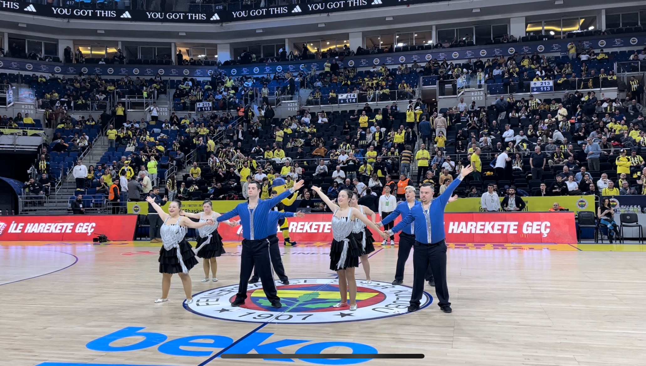 TDSD DANS+1 by Hilton Bomonti” DANS GRUBU’NDAN, FENERBAHÇE BEKO-FC BARSELONA MAÇI’NDA DÜNYA DOWN SENDROMU GÜNÜ’NE ÖZEL DEVRE ARASI SÜRPRİZİ 