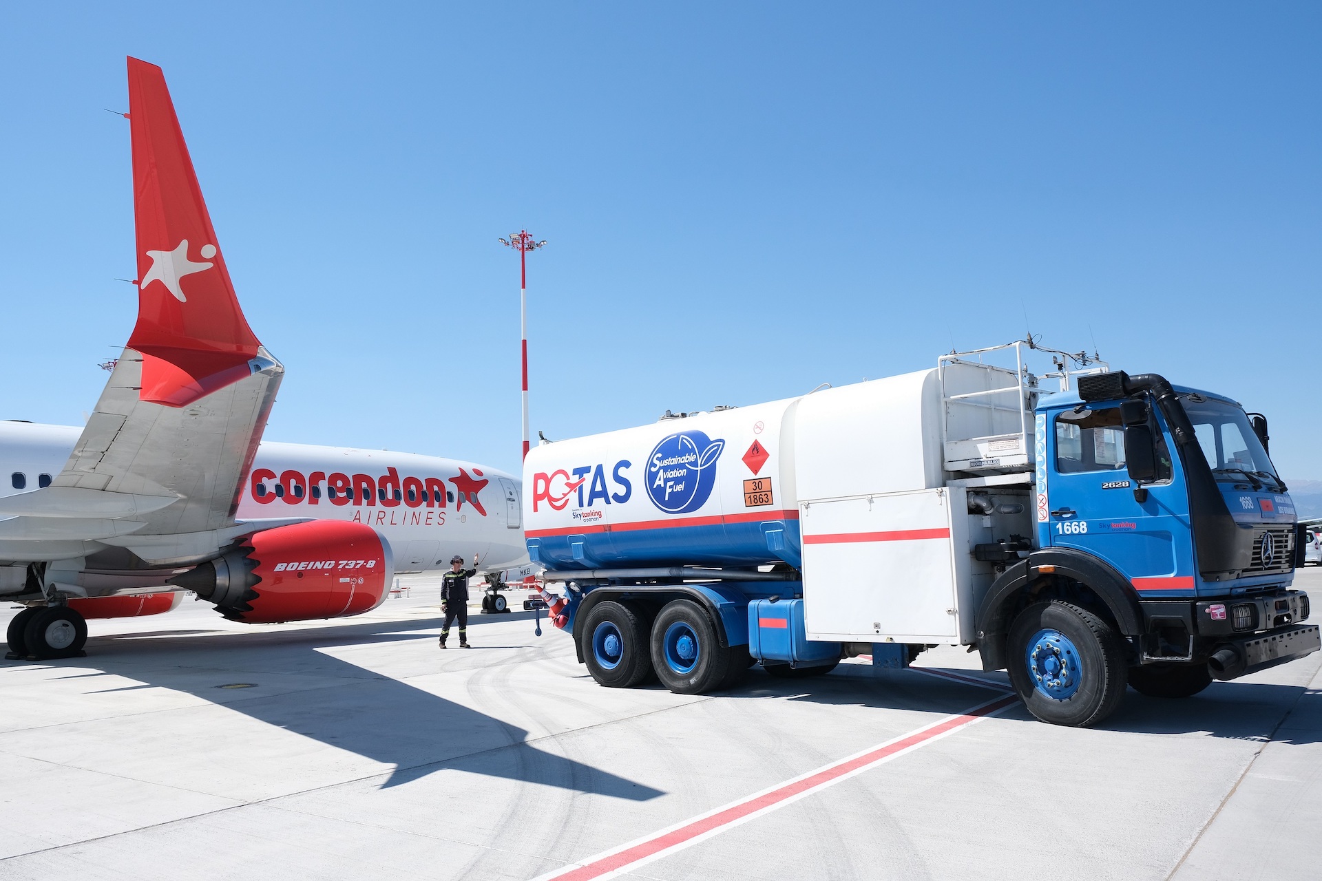 Corendon Airlines, Antalya’da bir ilke imza atarak  Sürdürebilir Havacılık Yakıtı (SAF) yakıt kullanımına başladı