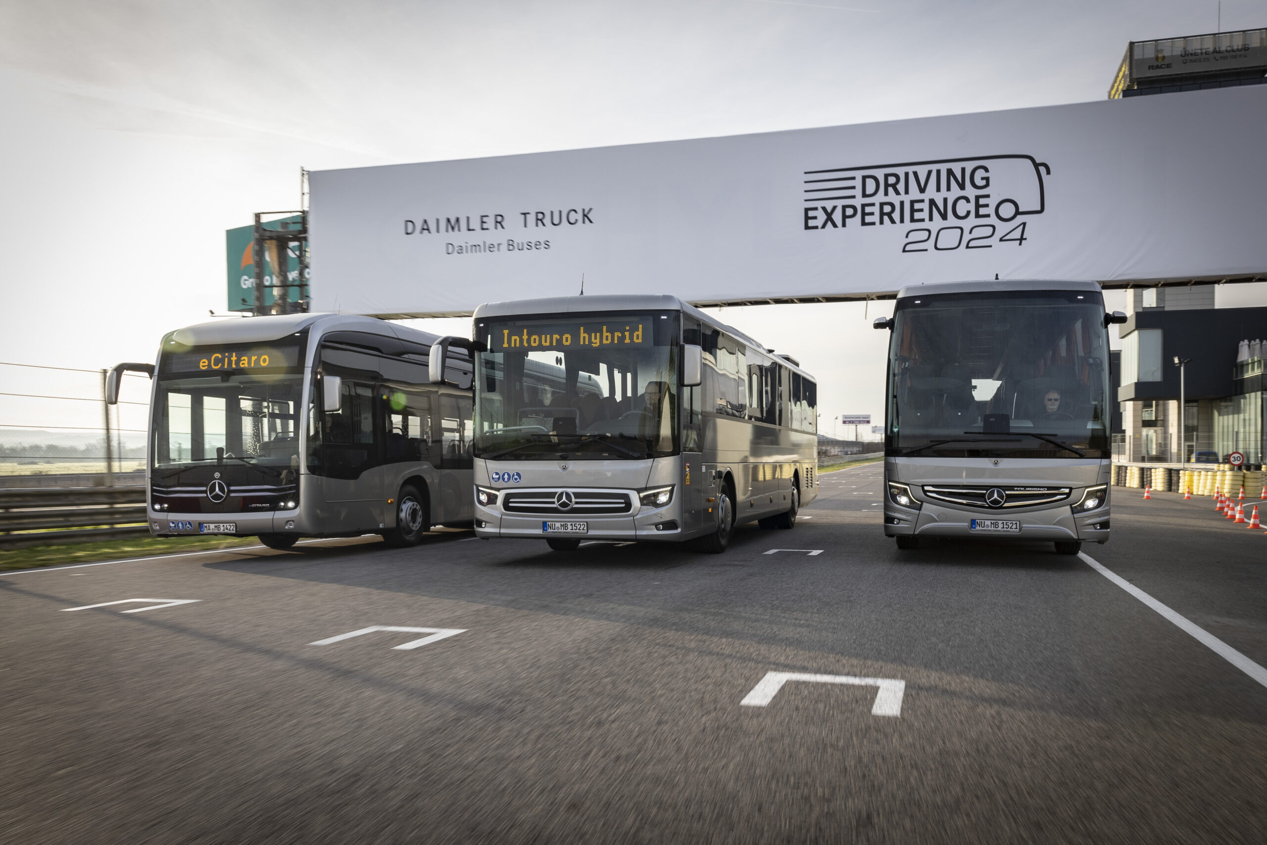 Daimler Buses’ın Güvenli Sürüş Sistemleri, Otobüslerde Güvenlik Standartlarını Yeniden Belirliyor!
