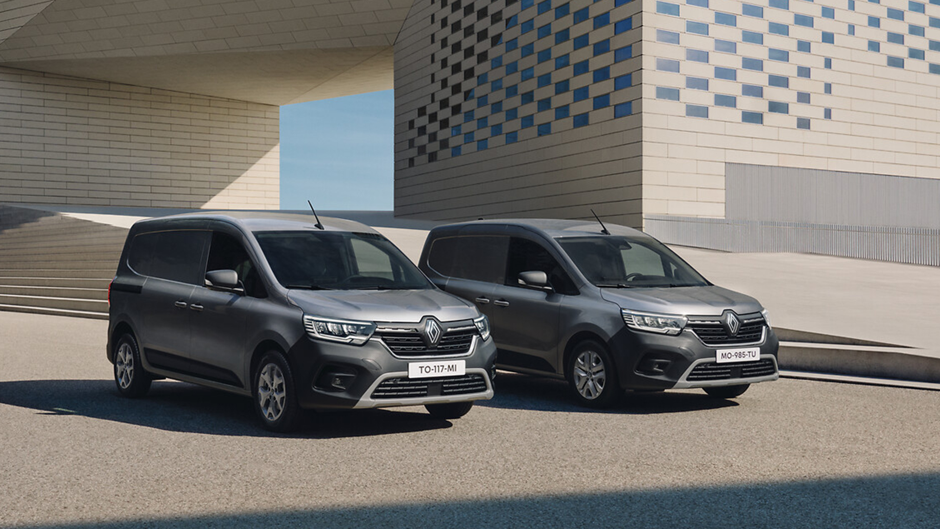 Renault’tan yeni Kangoo ailesi Türkiye’de.