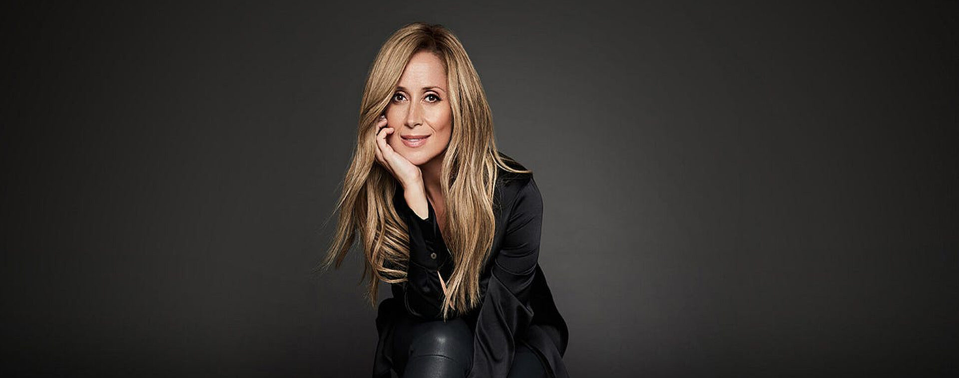 Lara Fabian geliyor.