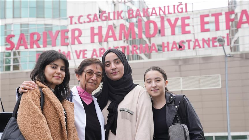 Haliç Üniversitesi ve Bizim Lösemili Çocuklar Vakfı’ndan lösemili çocuklara ziyaret