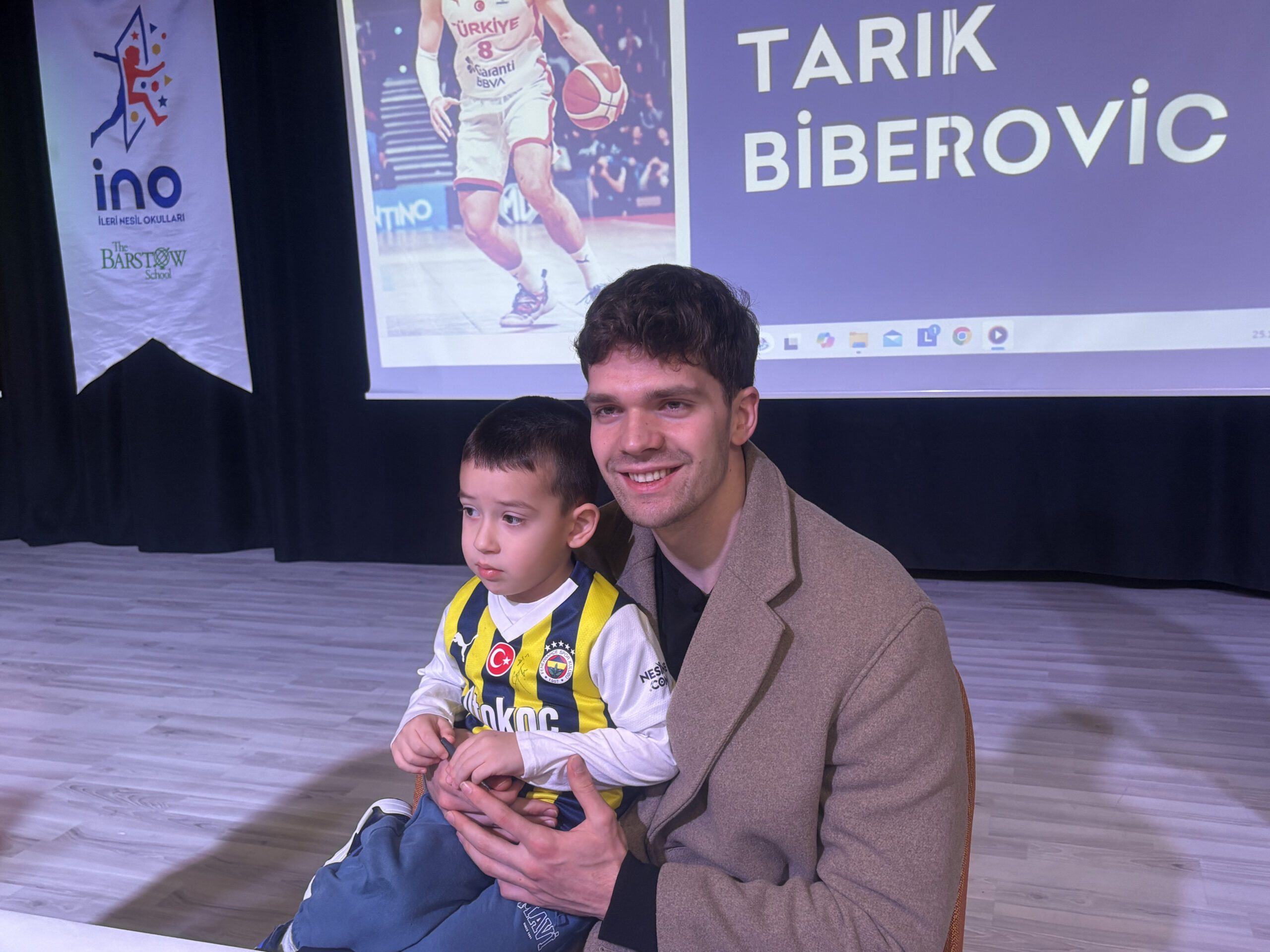 İNO Barstow Okulları, 25 Aralık Çarşamba günü düzenlenen “İlham Verenler Konferansı”nda Milli basketbolcu Tarık Biberovic’i ağırladı.