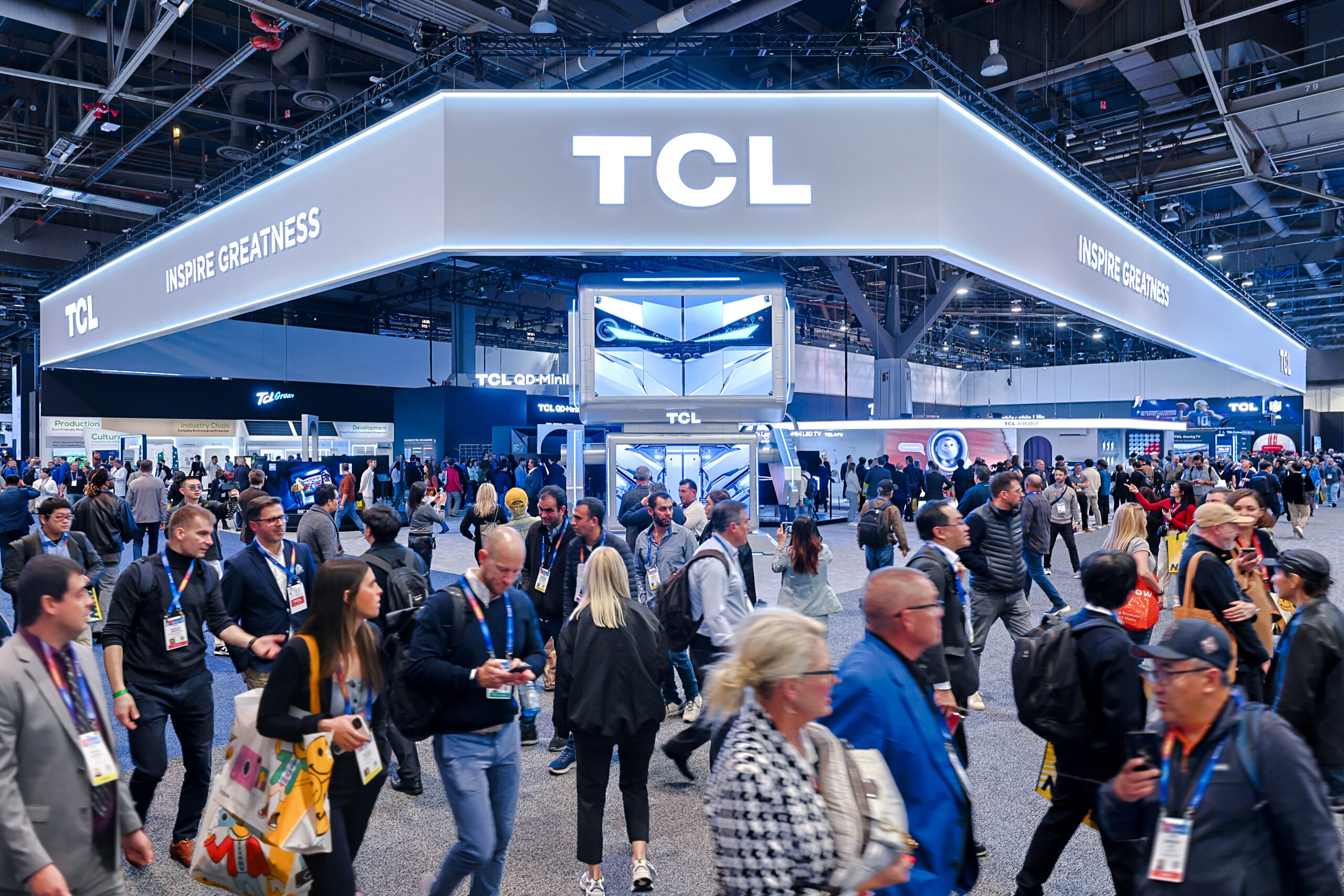 TCL, CES 2025’te en yeni ekran teknoloji ve inovasyonlarını tanıttı