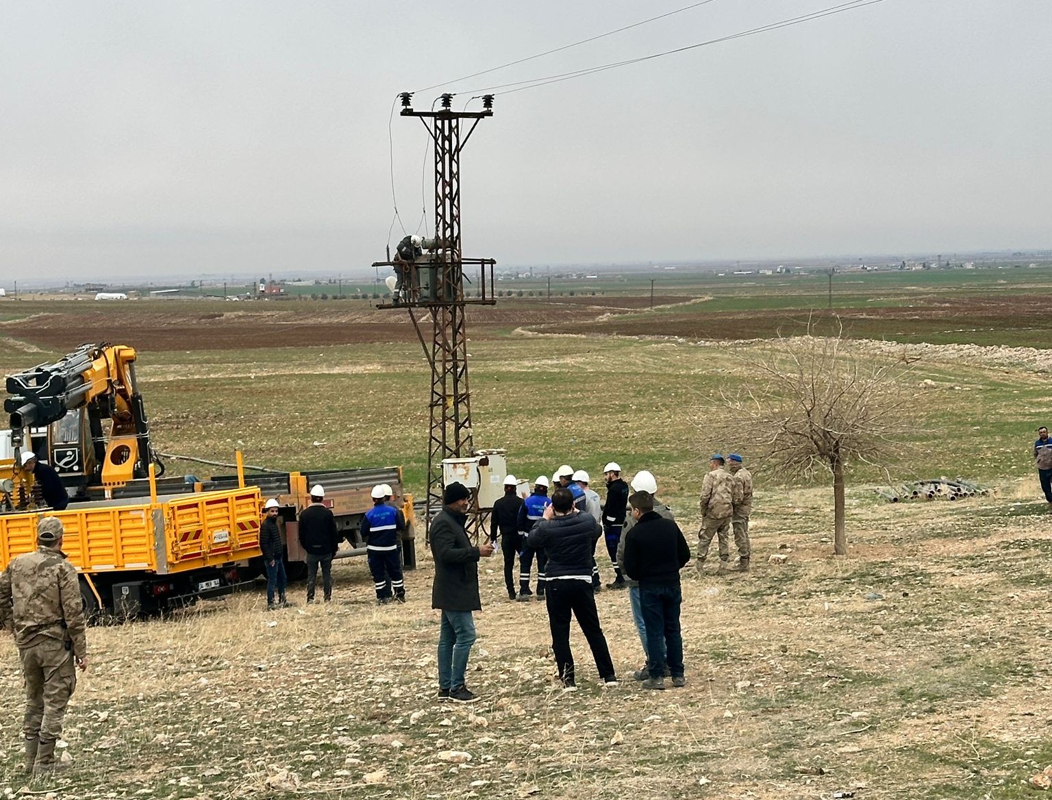 Dicle Elektrik’ten Şanlıurfa ve Mardin’de Kaçakla Mücadele Operasyonu:    Siverek ve Artuklu’da Kayıt Dışı Trafolara El Konuldu, Haliliye’de 165 Kaçak Kullanıcı Tespit Edildi