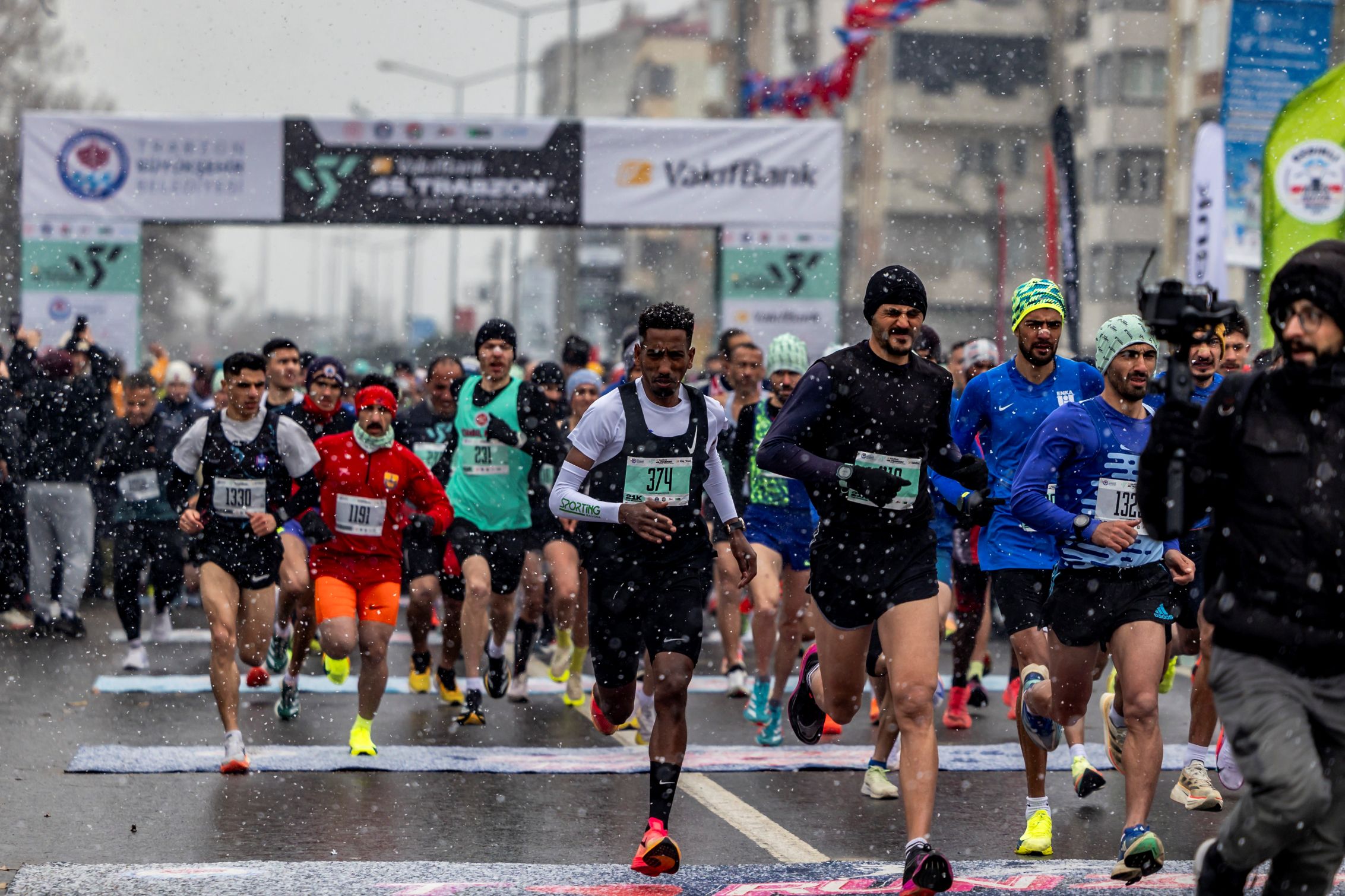 VakıfBank 45.Uluslararası Trabzon Yarı Maratonu Koşuldu