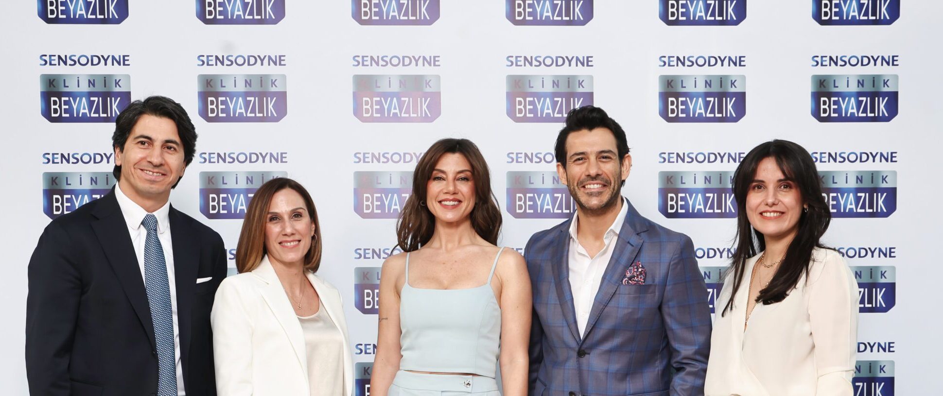     Sensodyne Klinik Beyazlık Serisinin Yeni Reklam Filmi, Marka Yüzü Gökçe Bahadır ile Tanıtıldı