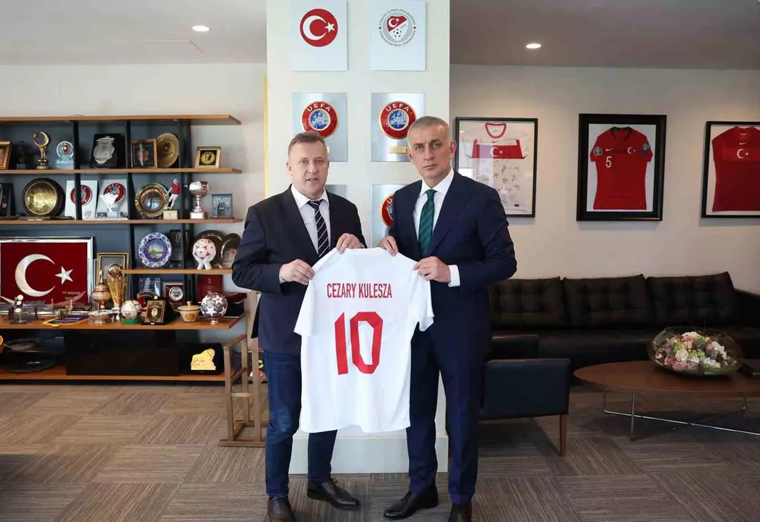 Cezary Kulesza’dan, TFF Başkanı Hacıosmanoğlu’na ziyaret