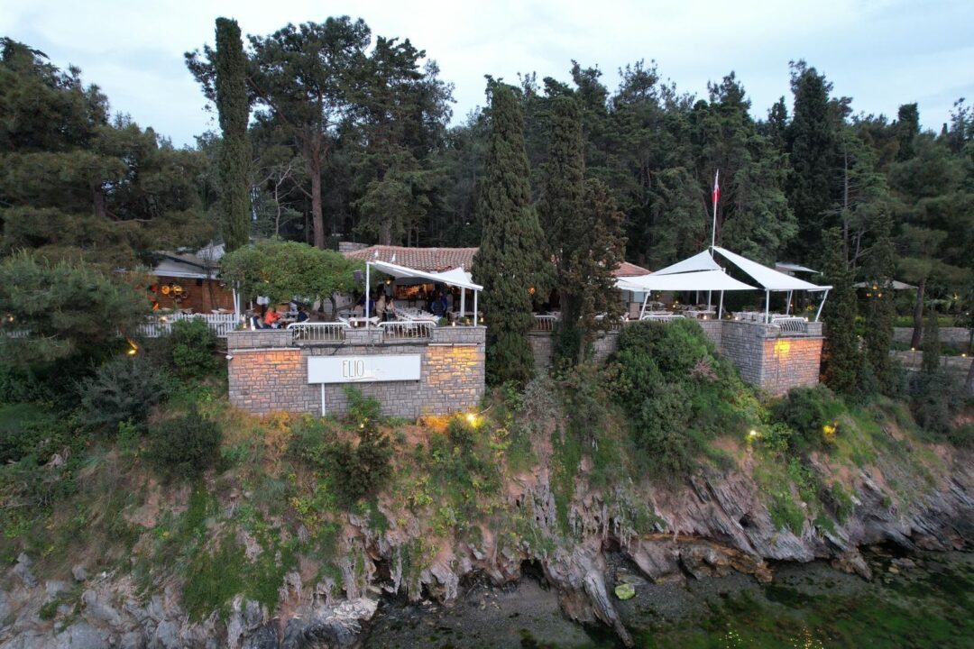 Sedef Adası” Elio” sizleri bekliyor