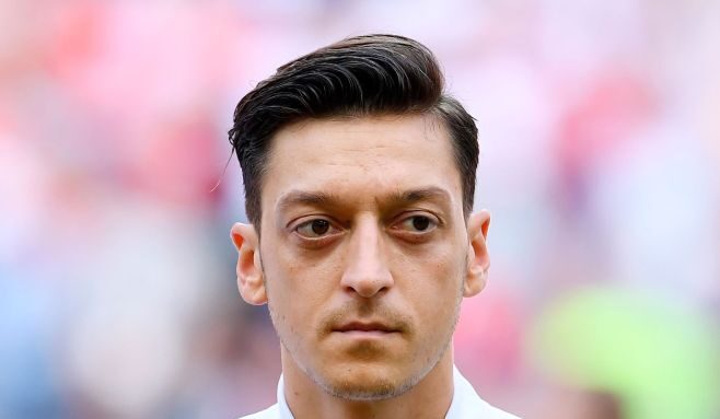 Mesut Özil’e büyük şok!