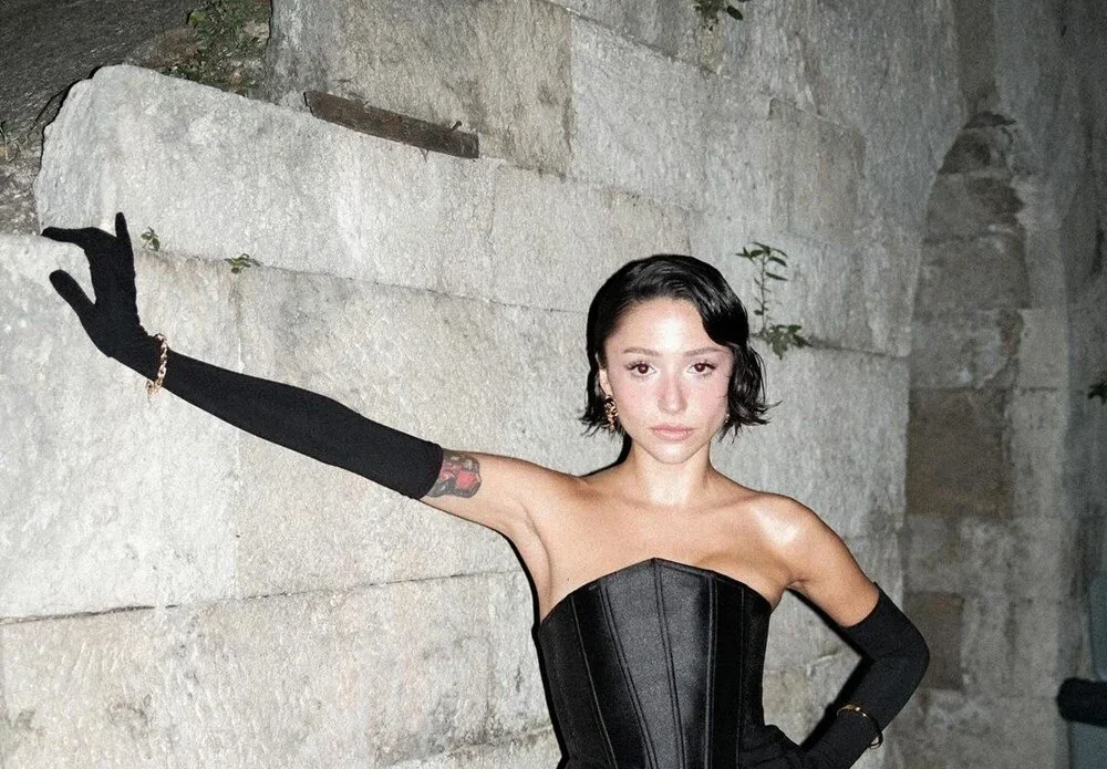 Zeynep Bastık imaj tazeledi