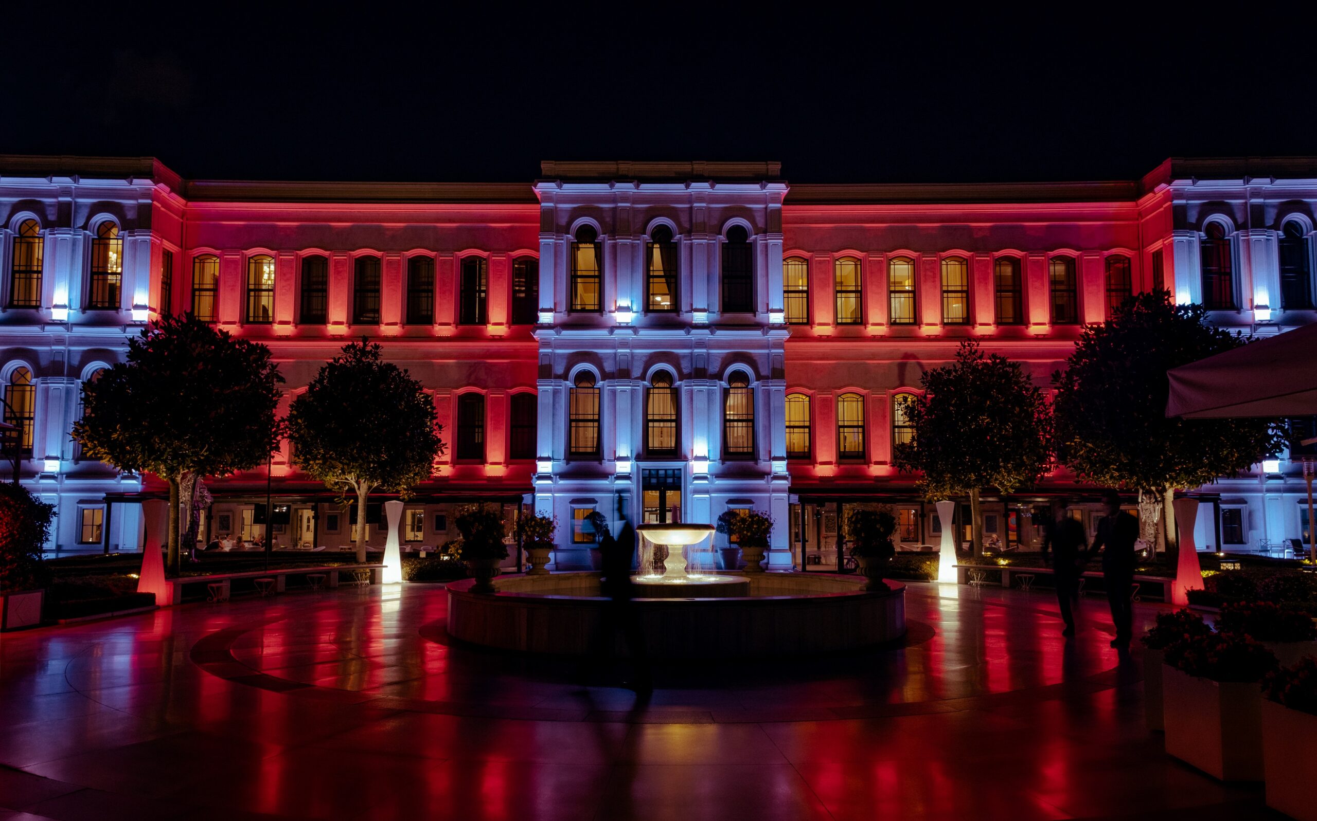 WINGS İLE BOĞAZ’DA SINEMA AKŞAMLARI FOUR SEASONS BOSPHORUS’TA BAŞLIYOR