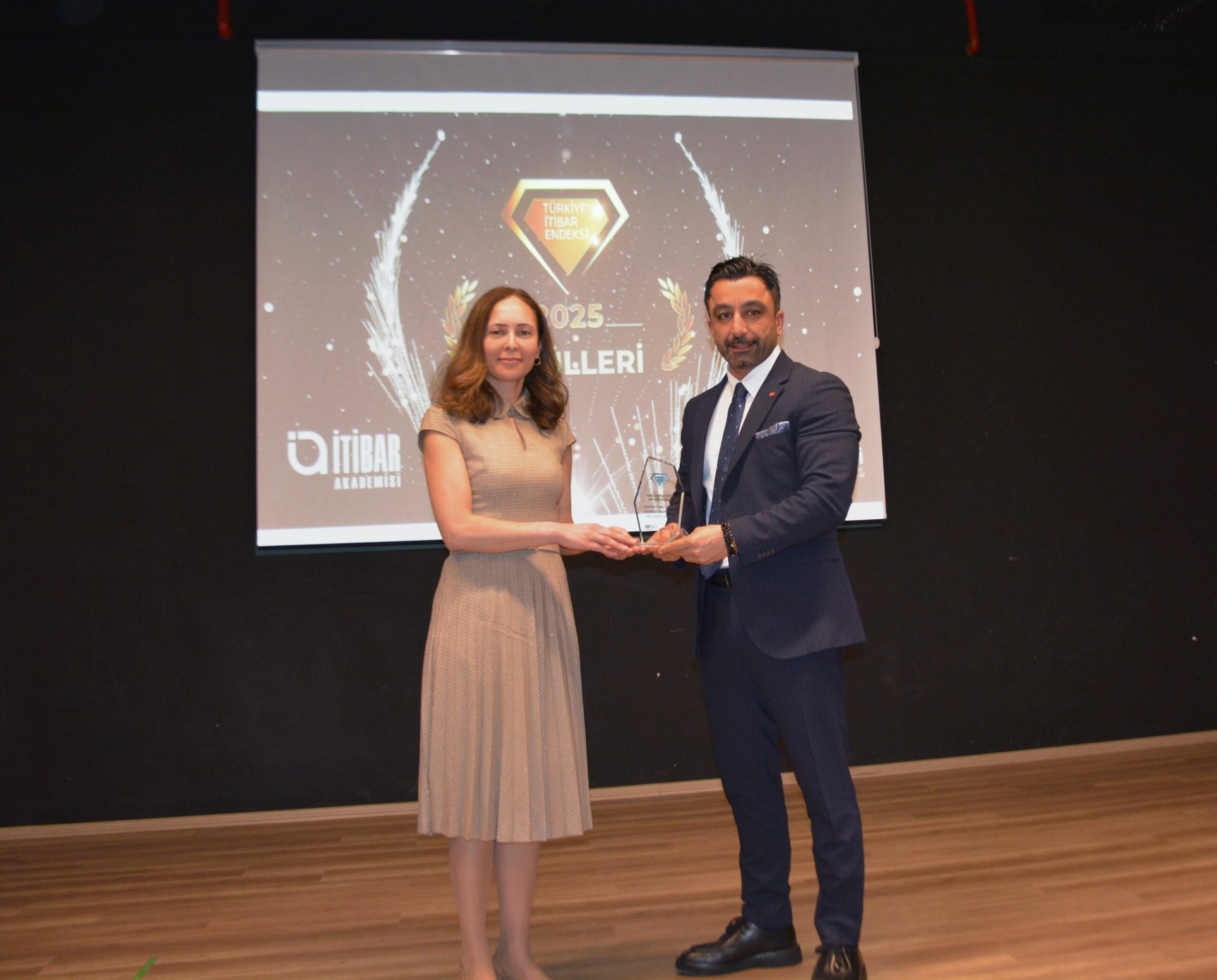 Aksa Doğalgaz Enerji Sektörünün En İtibarlı Markası