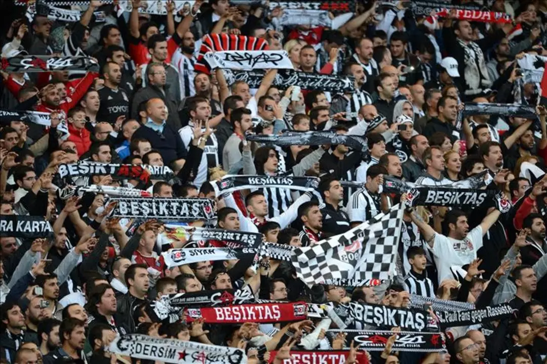 Beşiktaş’ta taraftarın sabrı taştı! Maç sonunda Sergen Yalçın’a protesto