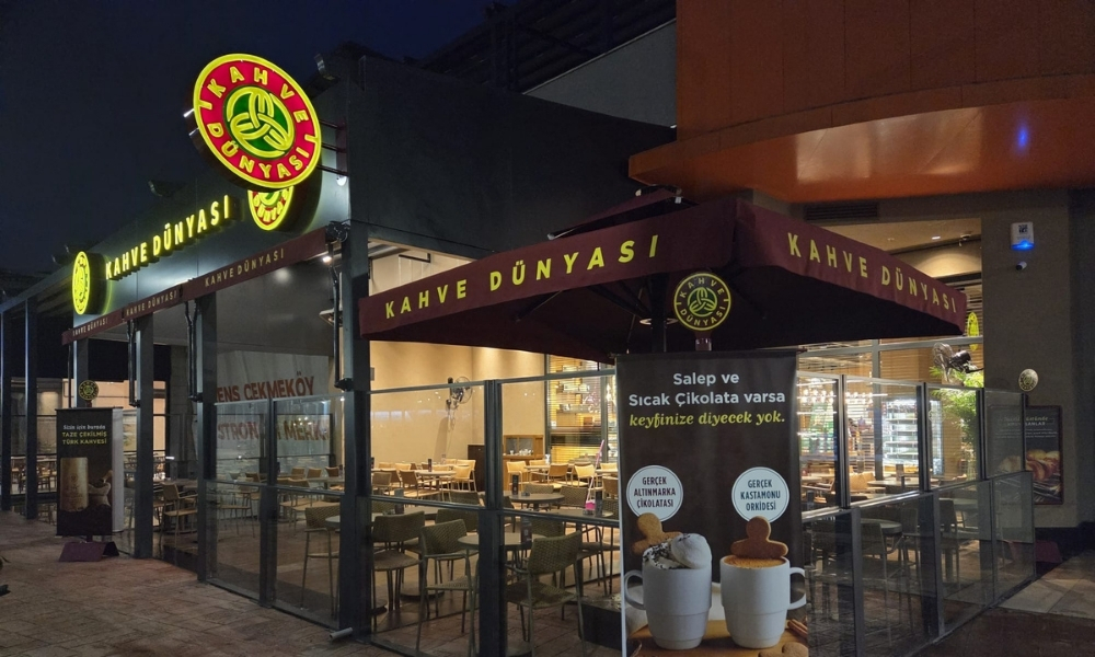 Kahve Dünyası, Çekmeköy Lens AVM’de Yeni Mağazasını Açtı