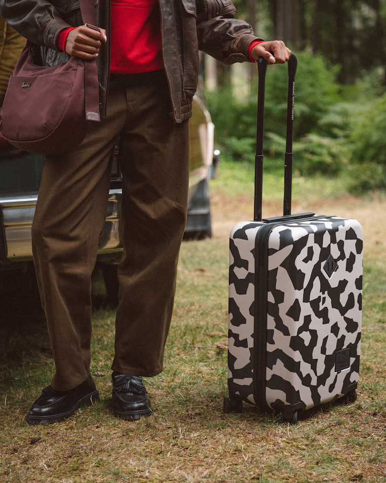 HERSCHEL İLE BAYRAM YOLCULUKLARINA STİL KATIN