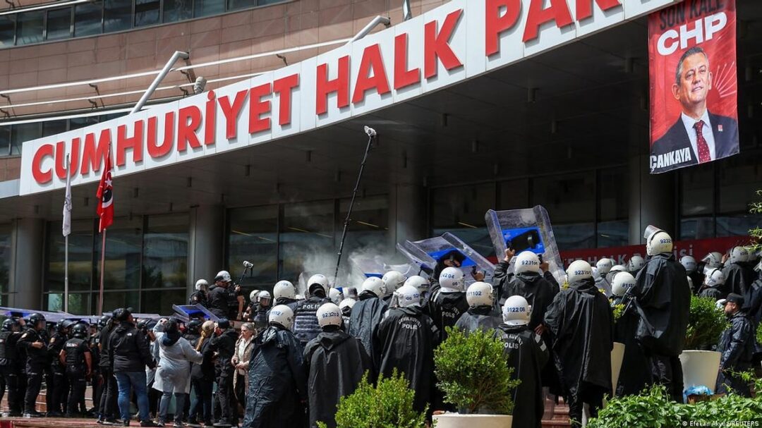 CHP’de Yeni Kurultay Gelişmesi: 111 Milletvekilinden Kurultay Çağrısı Geldi